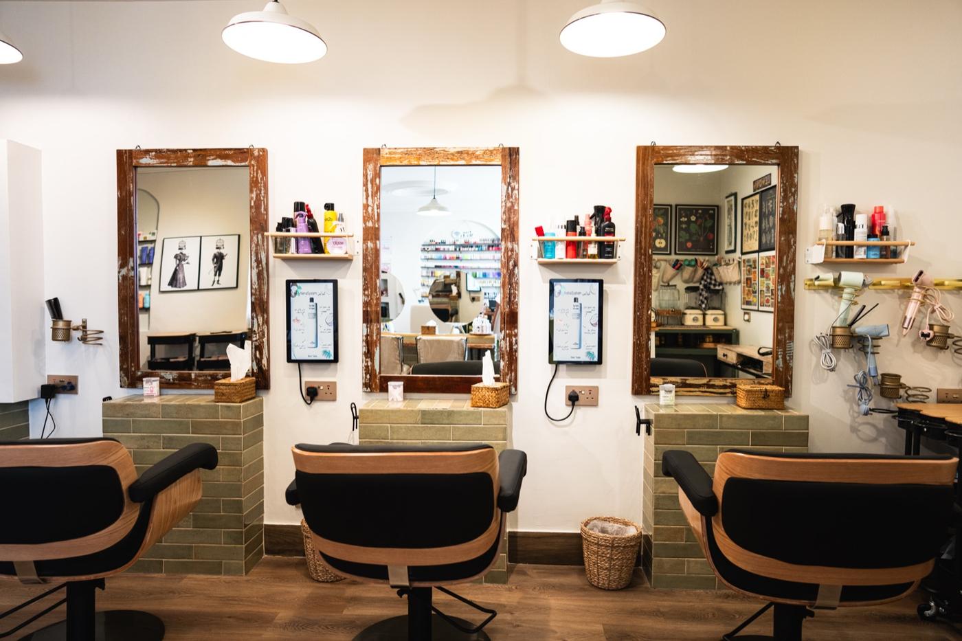 Block 7 Salon, photo 1